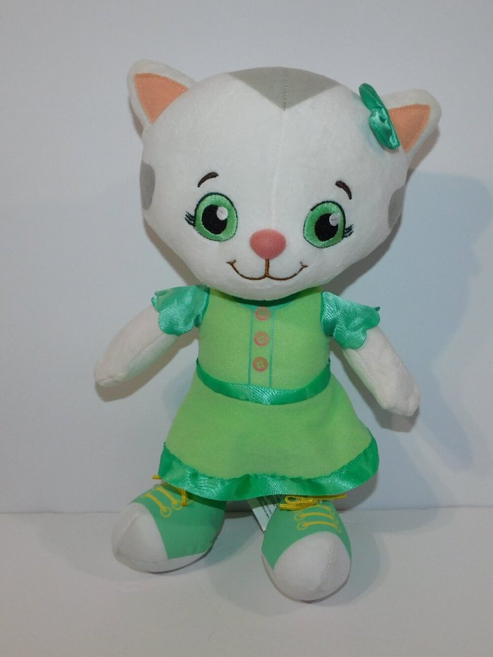 Daniel Tiger Neighborhood & Friends Katarina Kittycat Talking Plush Doll 12.5"